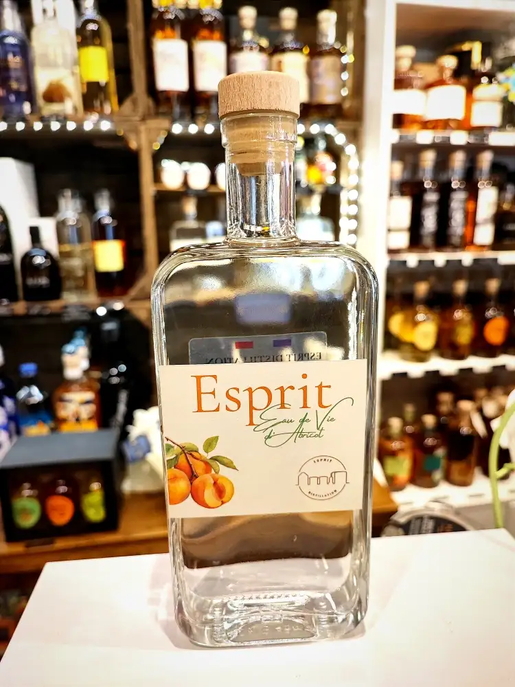Eau de vie d'abricot